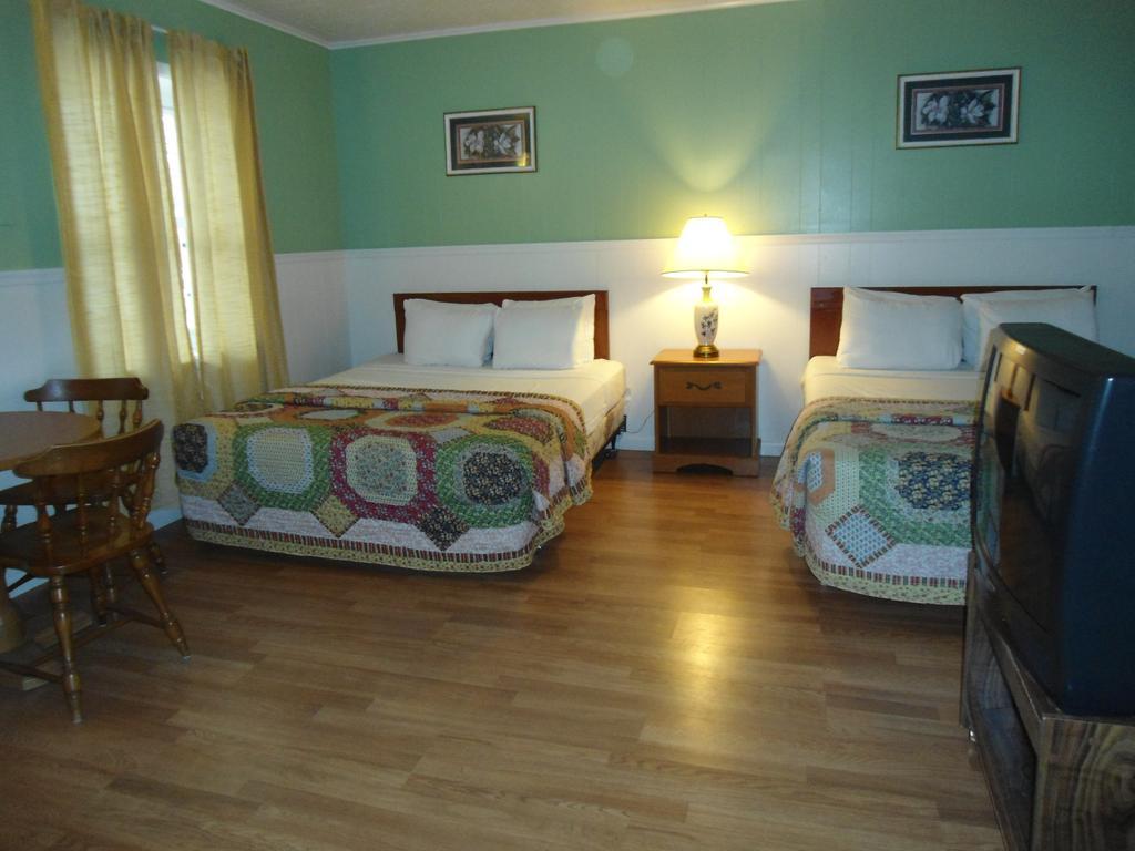 Flower Field Inn And Cottages Stroudsburg Room photo